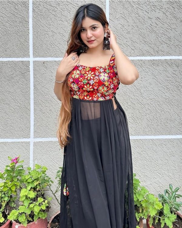 1_7f18152b-bdb7-43c3-b247-3a969f493376-1.jpg Kanak Mishra In Black Color Soft Georgette Navratri Kurti