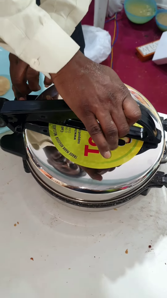 Non-Stick Roti and Tortilla Maker Press - Photo 2