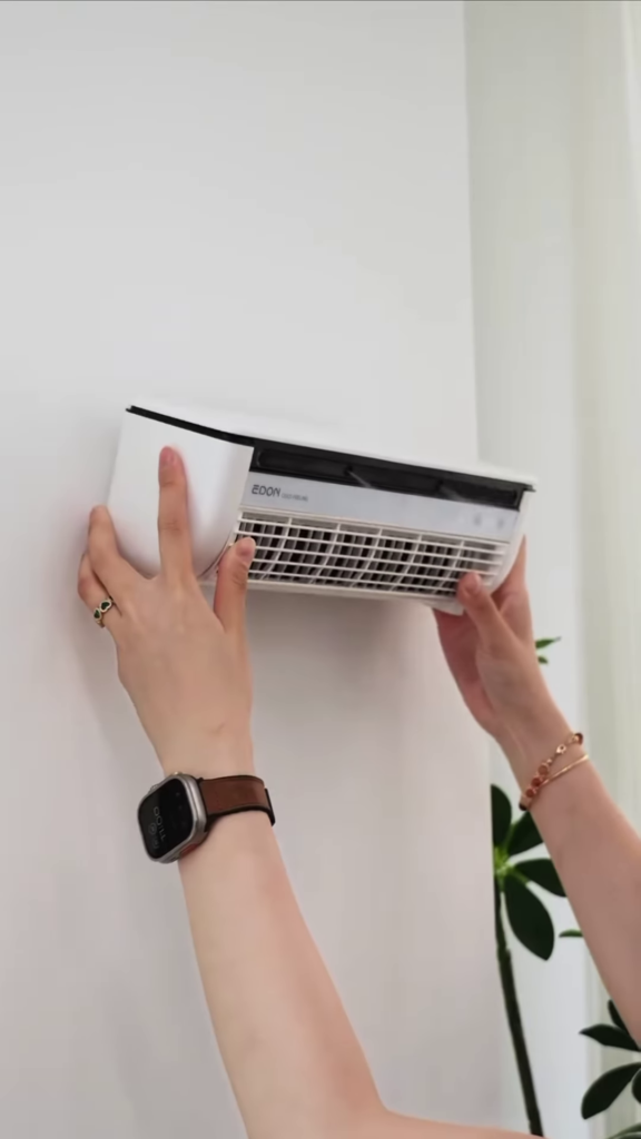 Modern Wall-Mounted Smart Air Conditioner - Photo 4