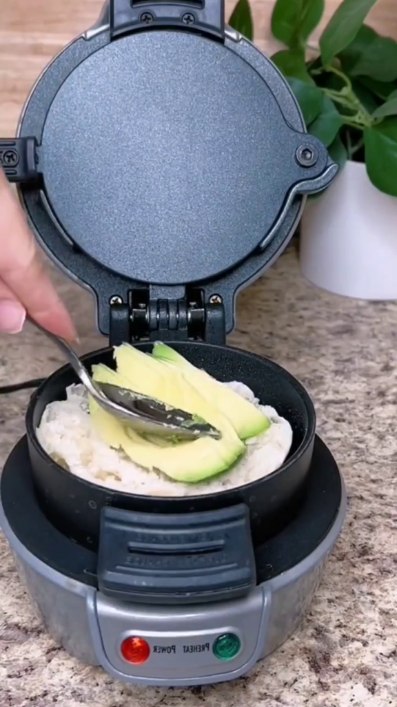 Automatic Non-Stick Breakfast Sandwich Maker - Photo 2