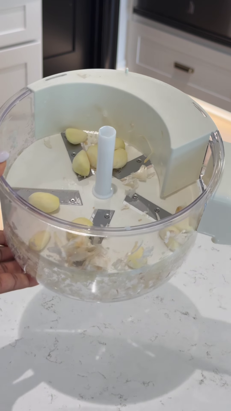 Electric Garlic Peeler and Multi-Blade Herb Mincer