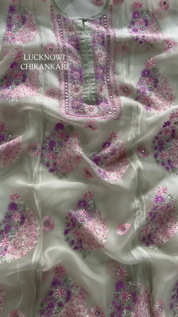 3203-7.png Elegant Chikankari Kurta with Mirror Work