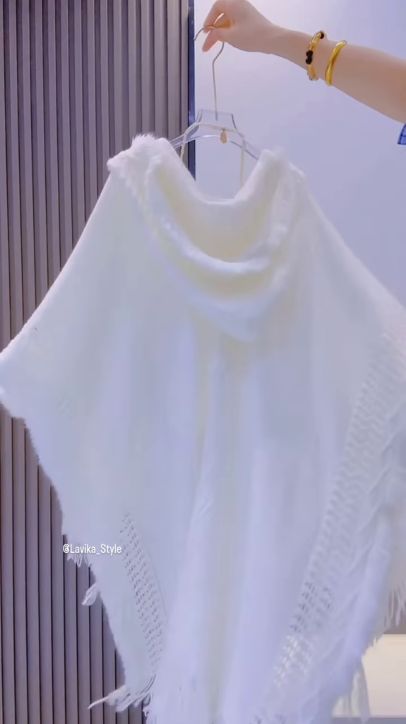 Bohemian Chic: The Ultimate Fringe Poncho Top - Photo 3