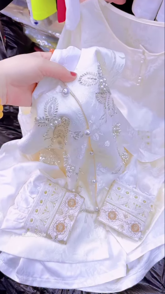 Exquisite Silk and Brocade Top with Pearl and Sequin Embellishments - Photo 4