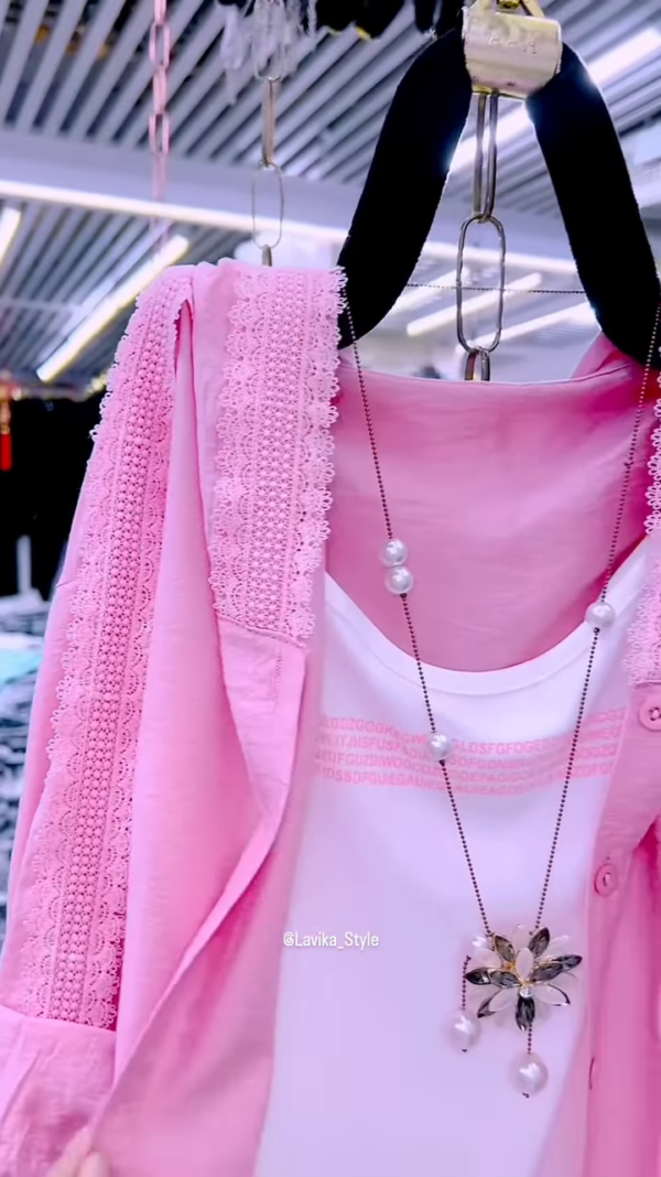 3224-3.png Pastel Pink Overshirt with Lace and Pearl Necklace