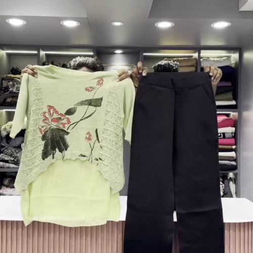 3233-2.png Artistic Knit Sweater and Black Wide-Leg Pant Set