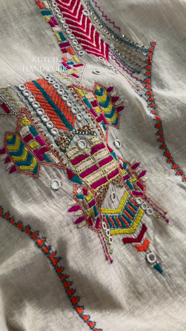 3245-1.png Kamdani Embellished Fabric with Multi-Colored Floral Border
