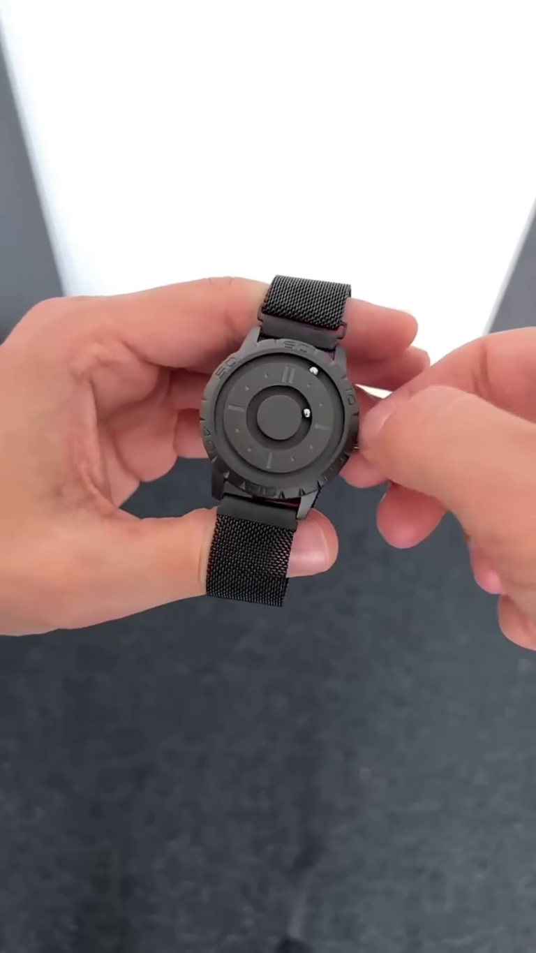 Tactile Magnetic Ball-Bearing Minimalist Timepiece