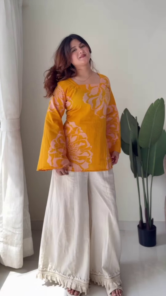 Boho-Chic Floral Tunic and Flared Palazzo Set - Photo 6