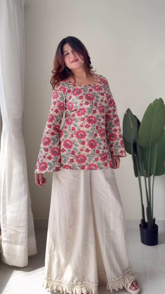 Boho-Chic Floral Tunic and Flared Palazzo Set - Photo 5