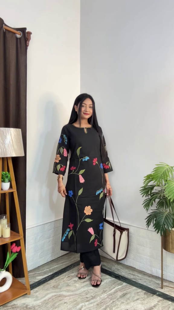 Artisanal Floral Kurta and Trouser Set Collection - Photo 4