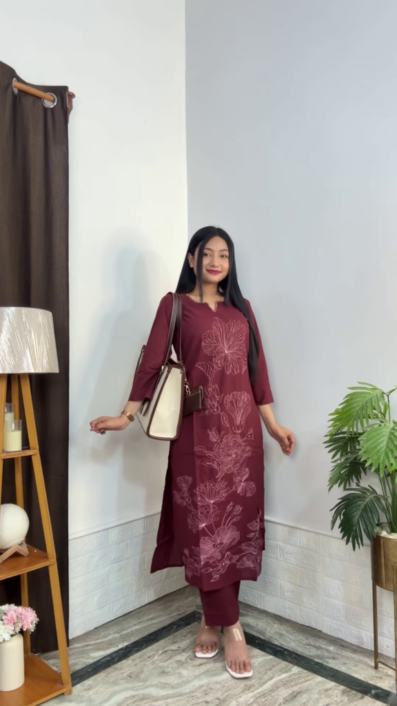 Artisanal Floral Kurta and Trouser Set Collection - Photo 8