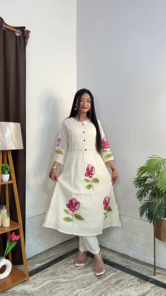 Artisanal Floral Kurta and Trouser Set Collection - Photo 6