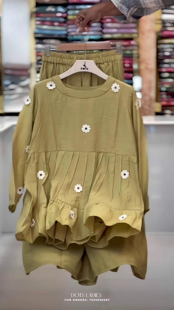 Peplum-Style Floral Embellished Co-ord Set - Photo 5