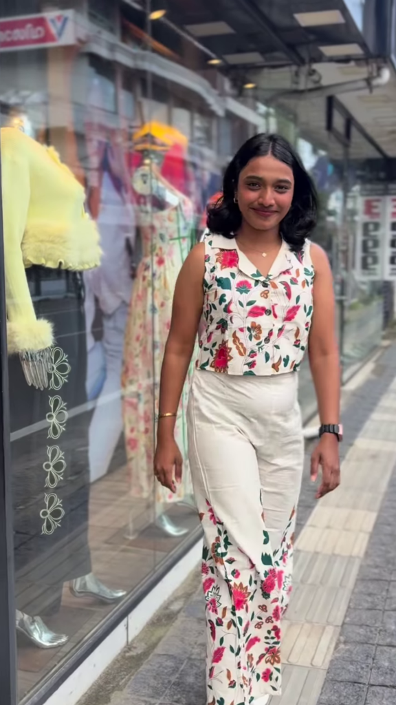 Floral Print Collared Crop Top and Matching Palazzo Set - Photo 1