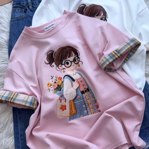 3323-2.png Embroidered Girl-Graphic Crew-Neck T-Shirt with Plaid Cuffed Sleeves