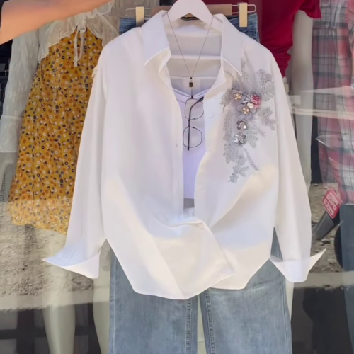 3328-2.png Embroidered White Shirt and Light-Wash Denim Ensemble