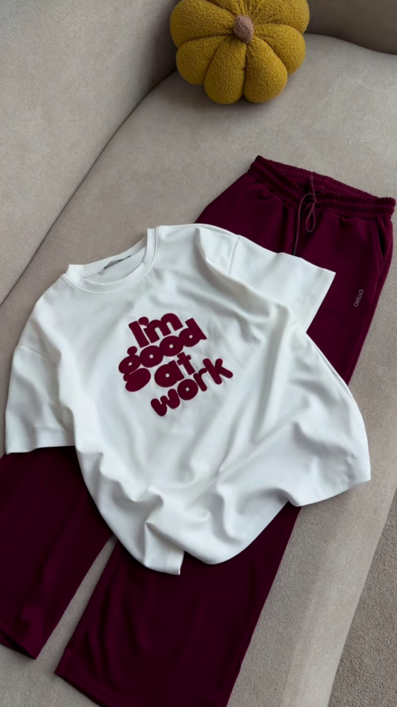 Graphic "I'm Good at Work" T-Shirt and Maroon Lounge Set - Photo 4
