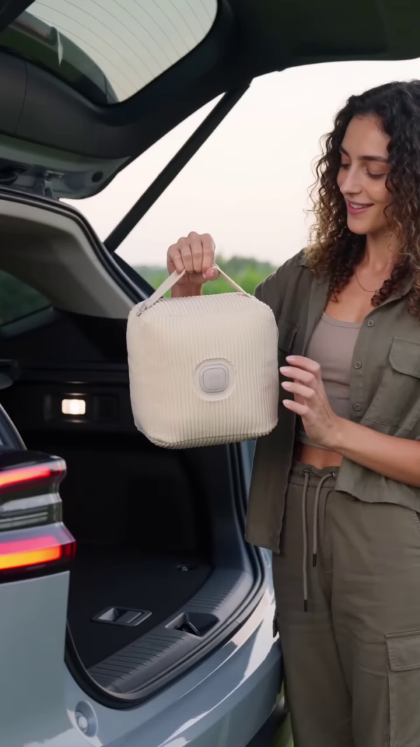 Portable Inflatable Corduroy Lounger with Integrated Air Pump